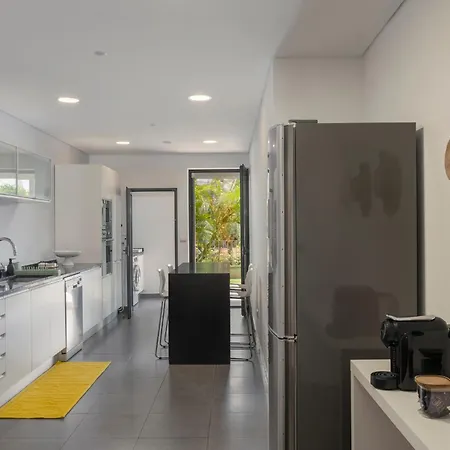 Piscina Fantastica No Centro Da Cidade! * فونشال