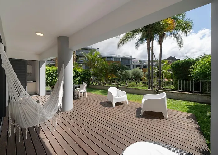 Piscina Fantastica No Centro Da Cidade! 丰沙尔